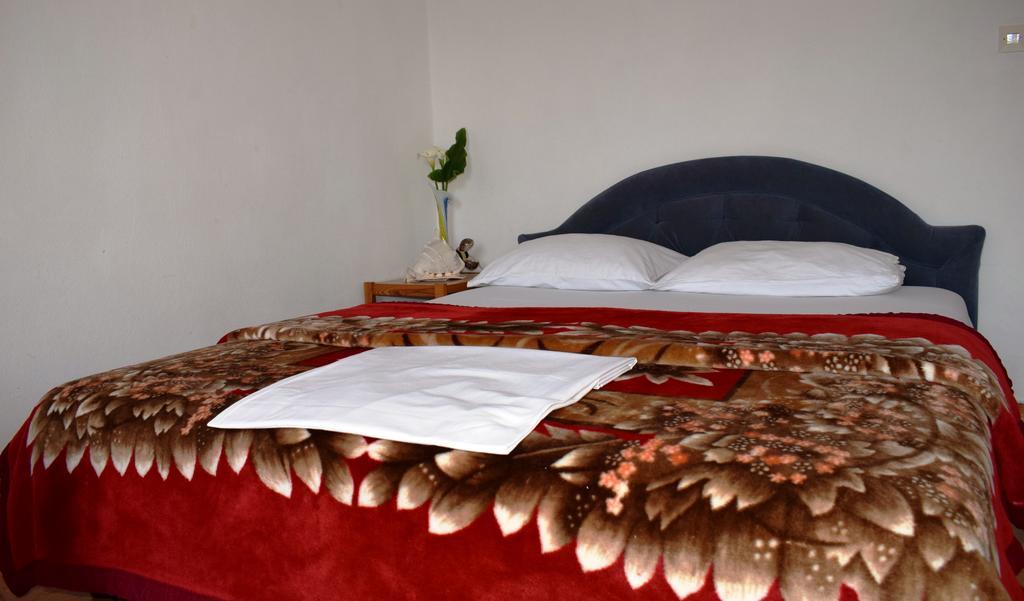 Bisha Apartments Улцинь Екстер'єр фото